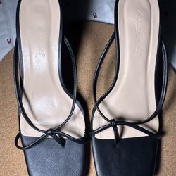 Anne Michelle 7.5 Black Low Heels Square Toes