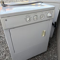 GE washer and dryer set