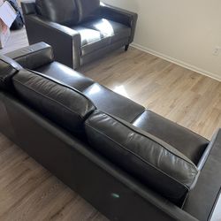 Like New Living Room Set