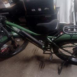 Wow Ebike Practically New  New Brakes Hardly Used Holds A Charge Around 23 Miles 
