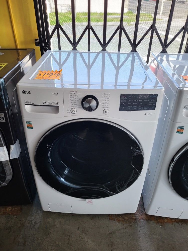 New ThinQ Front Load Washer 5.0 Cubic Feet