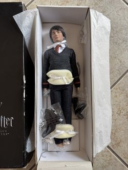 2005 HARRY POTTER and the GOBLET OF FIRE 17" Doll by TONNER Hogwarts T5HPDD02