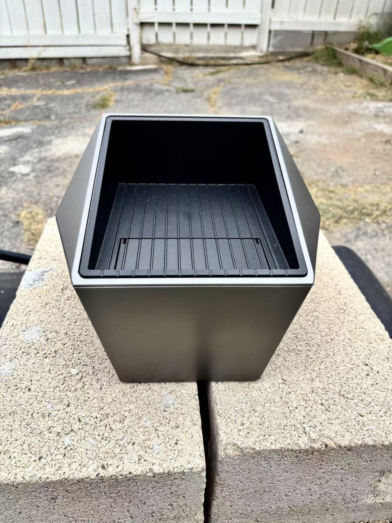For Tesla Model Y Rear Center Console Organizer - Trash Can Backseat Organizer Backseat Storage Box 2nd Row Storage Tissue Bin with Removable for Tesl