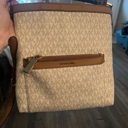 MK purse