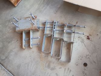 Colum base 4x4 and column cap center or end,$150 for everything
