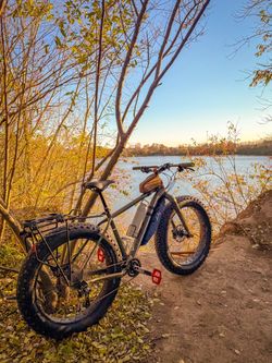 Fat tire cannondale bike