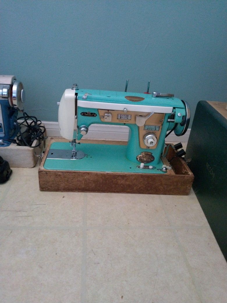 Vintage Fleetwood Sewing Machine