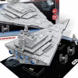 STAR WARS IMPERIAL STAR DESTROYER SET 3 D PUZZLE. 