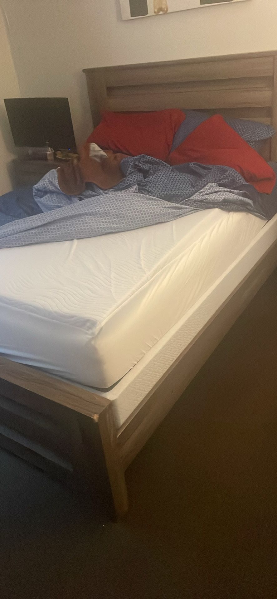 Queen Size Bed