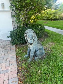 Lion statue