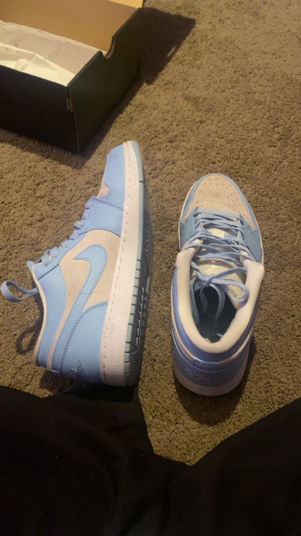 Nike Jordan 1 Low UNC Aluminum