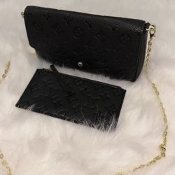 Designer Purse / Cartera $145