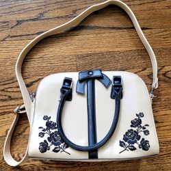 Beige Purse With Black Embroidered Roses
