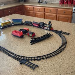 Liberty Express Train Set Complete Rail Road Light And Sound 