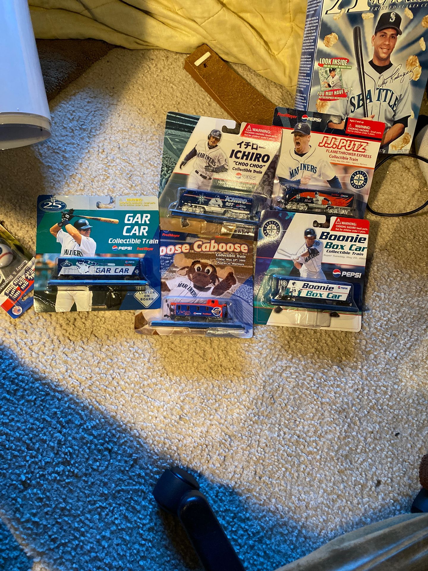 Mariners collectible box cars $7 each