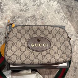 Gucci Crosses Body