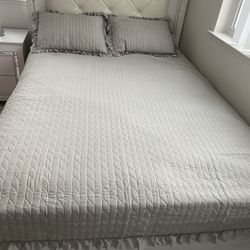 Bed Frame Queen Size With Mattress 