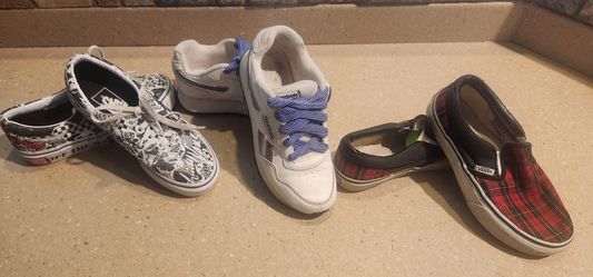 Vans and rebook kids tennis shoes bundle pick up only 7 Ave and baseline