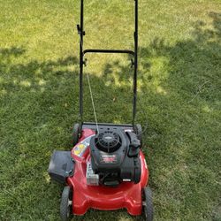 Yard Machine Push Lawn Mower 