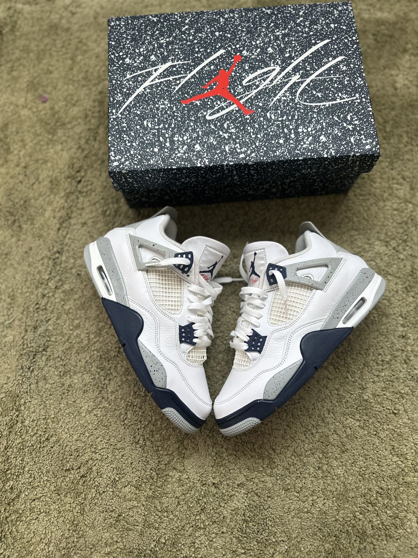 Jordan 4 Size 9