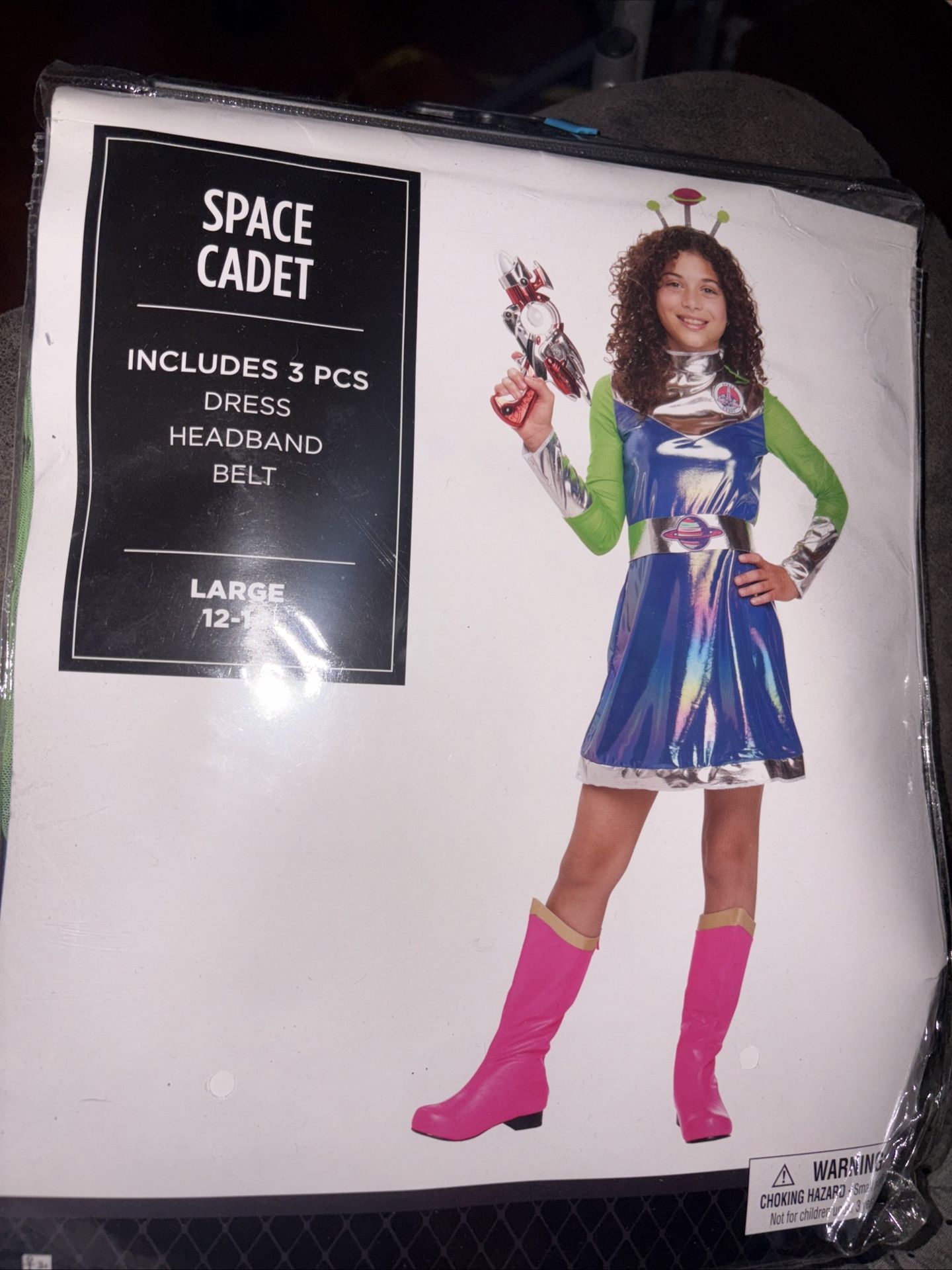 Space Cadet youth Girls Large (12-14) Halloween costume 3 Piece Set New with tags, made modern hero, set includes 3 pieces Dress, Headband, Belt, blu