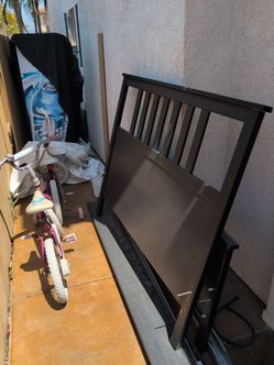 Bed frame free