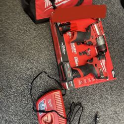 Milwaukee M12