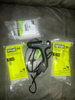 Hot glue gun with 3 packs of sticks