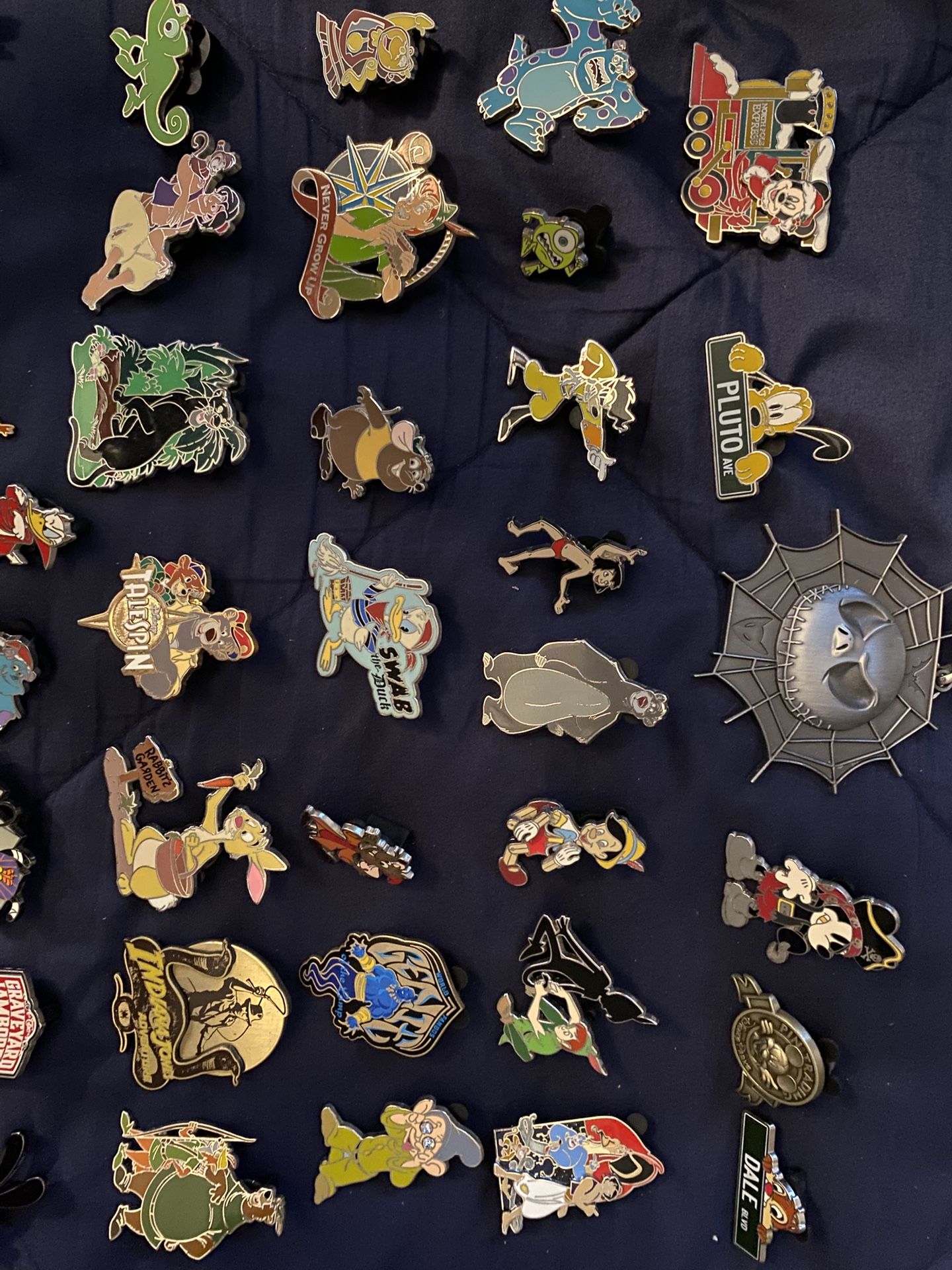 DISNEY RARE PINS
