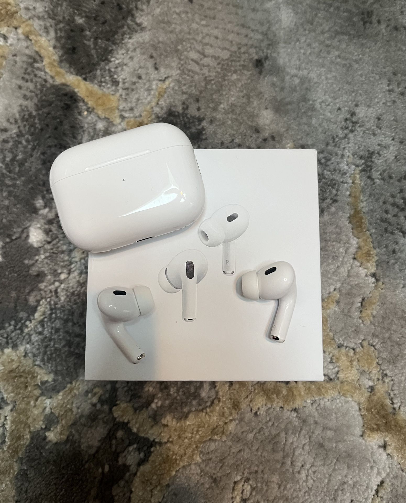 Airpods Pros 2nd Gen + USB-C