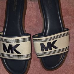Michael Kors 7.5