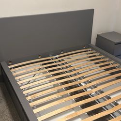 Queen Bedroom Set