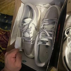 Grey jordan 1 low 