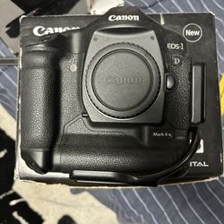 EOS-1 D mark 11 N Digital Camera With Lens And Accessories 
