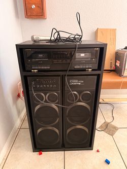 LONESTAR PROFESSIONAL PA/KARAOKE SYSTEM W/MIC