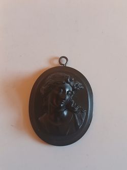Vulcanite Black Cameo
