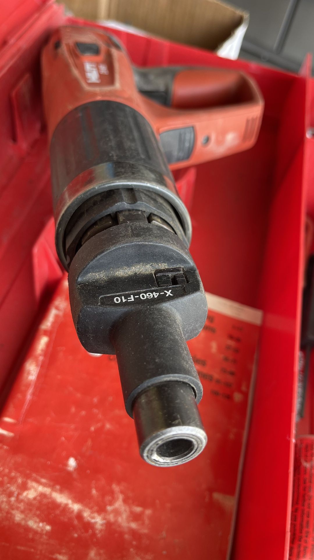 Hilti DX 460 F8 Concrete Nailer