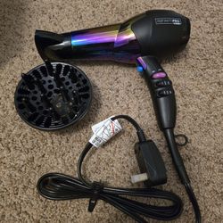 Conair Infiniti Pro Blowdryer - NEW