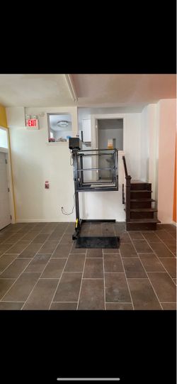 Vertical Platform Wheelchair Lift