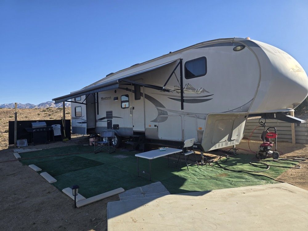 2011 MONTANA HIGH COUNTRY 4 SLIDES