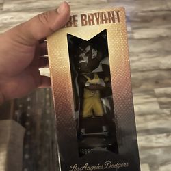 Dodgers Kobe Bryant bobblehead 2025