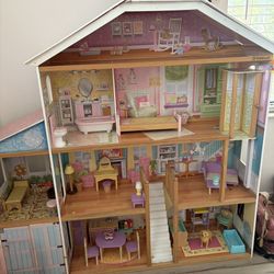 Kidkraft Dollhouse