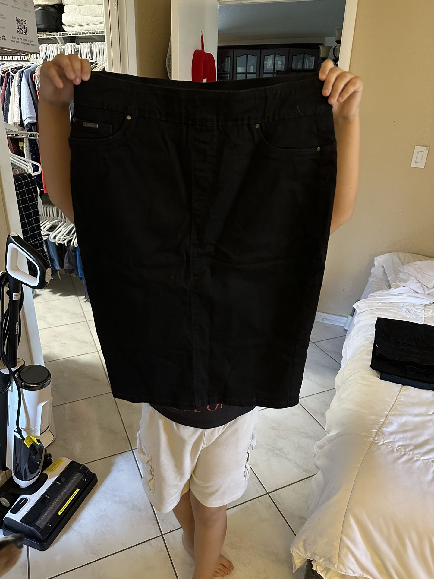 NEW ESTEEZ Straight Knee Length Stretch Denim Jean Skirts for Women Size 8 And 12