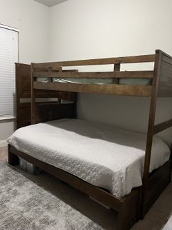 Full Over Twin Bunk Bed (with Mattresses)