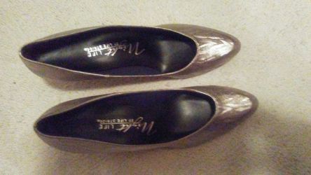 New Gold/silver pattern heels