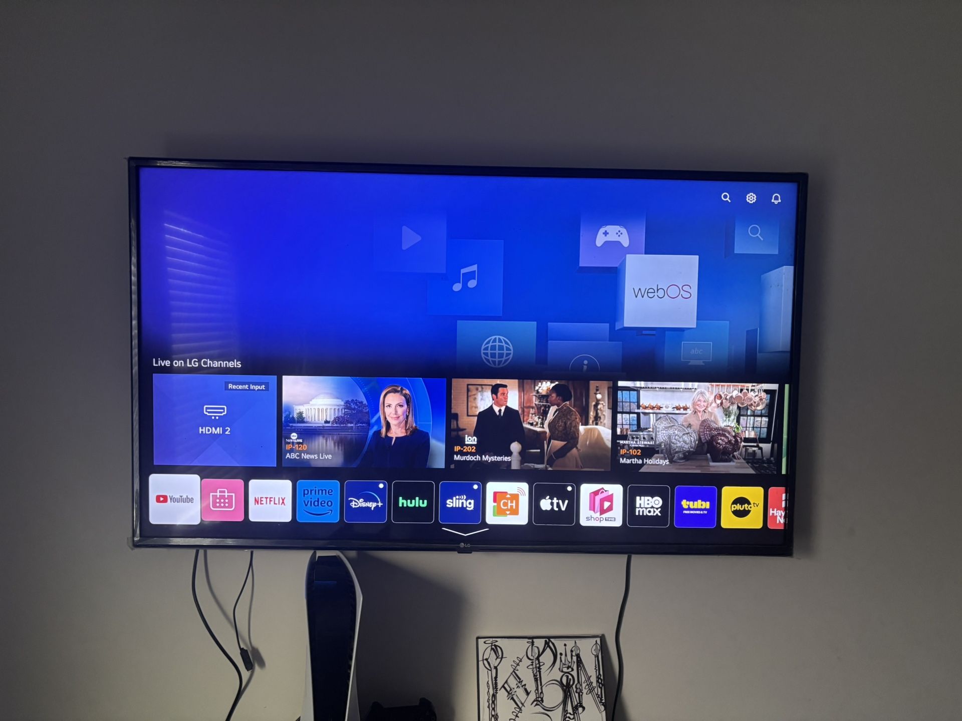 55’ LG And 55’ Vizio