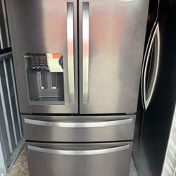 Whirlpool Refrigerator 