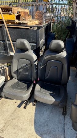 2009-2012 Audi A4 front seats