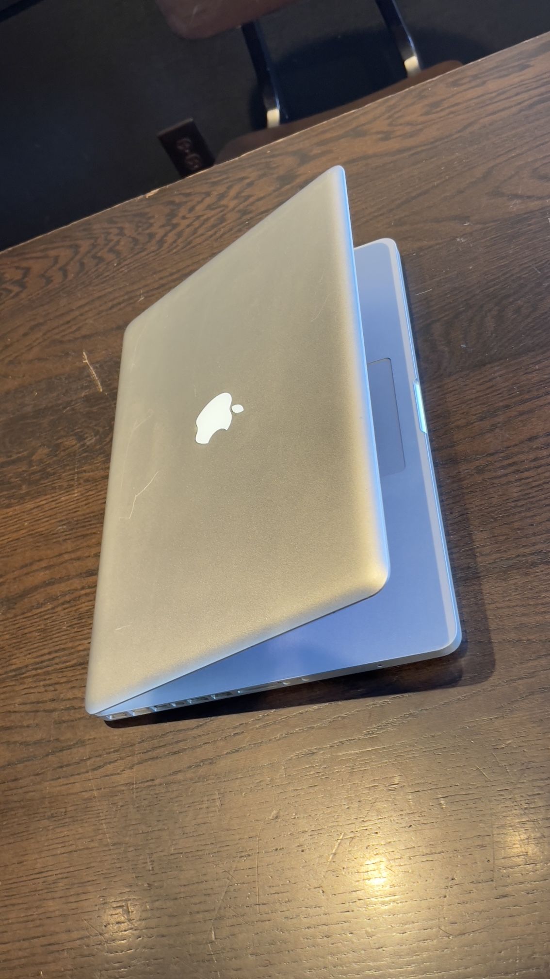 Apple MacBook Pro 15” Core I7, 8GB RAM Terabyte Ssd $150
