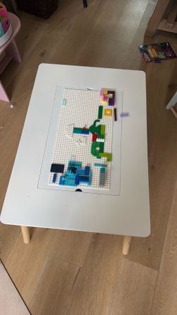 Lego Table